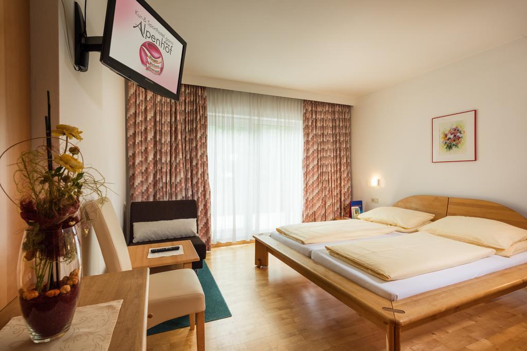 באד הופגסטין Hotel Alpenhof - New Sauna Area חדר תמונה