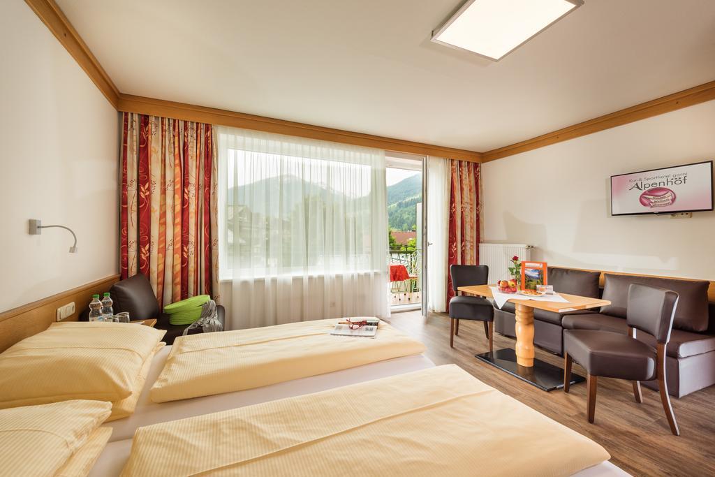 באד הופגסטין Hotel Alpenhof - New Sauna Area חדר תמונה