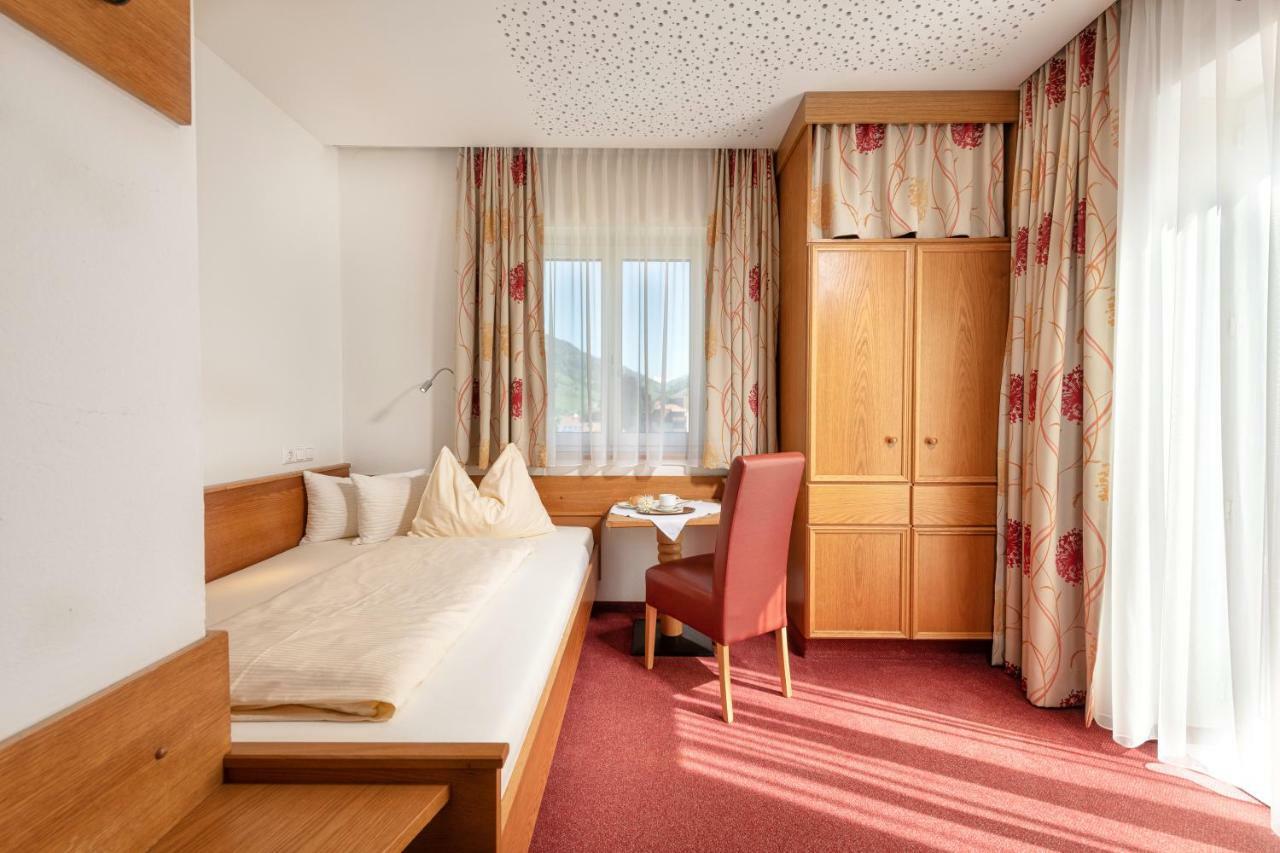 באד הופגסטין Hotel Alpenhof - New Sauna Area מראה חיצוני תמונה