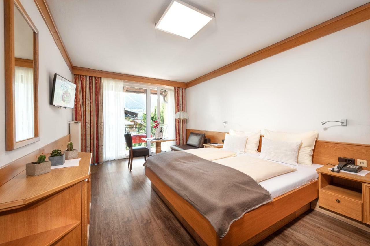באד הופגסטין Hotel Alpenhof - New Sauna Area מראה חיצוני תמונה