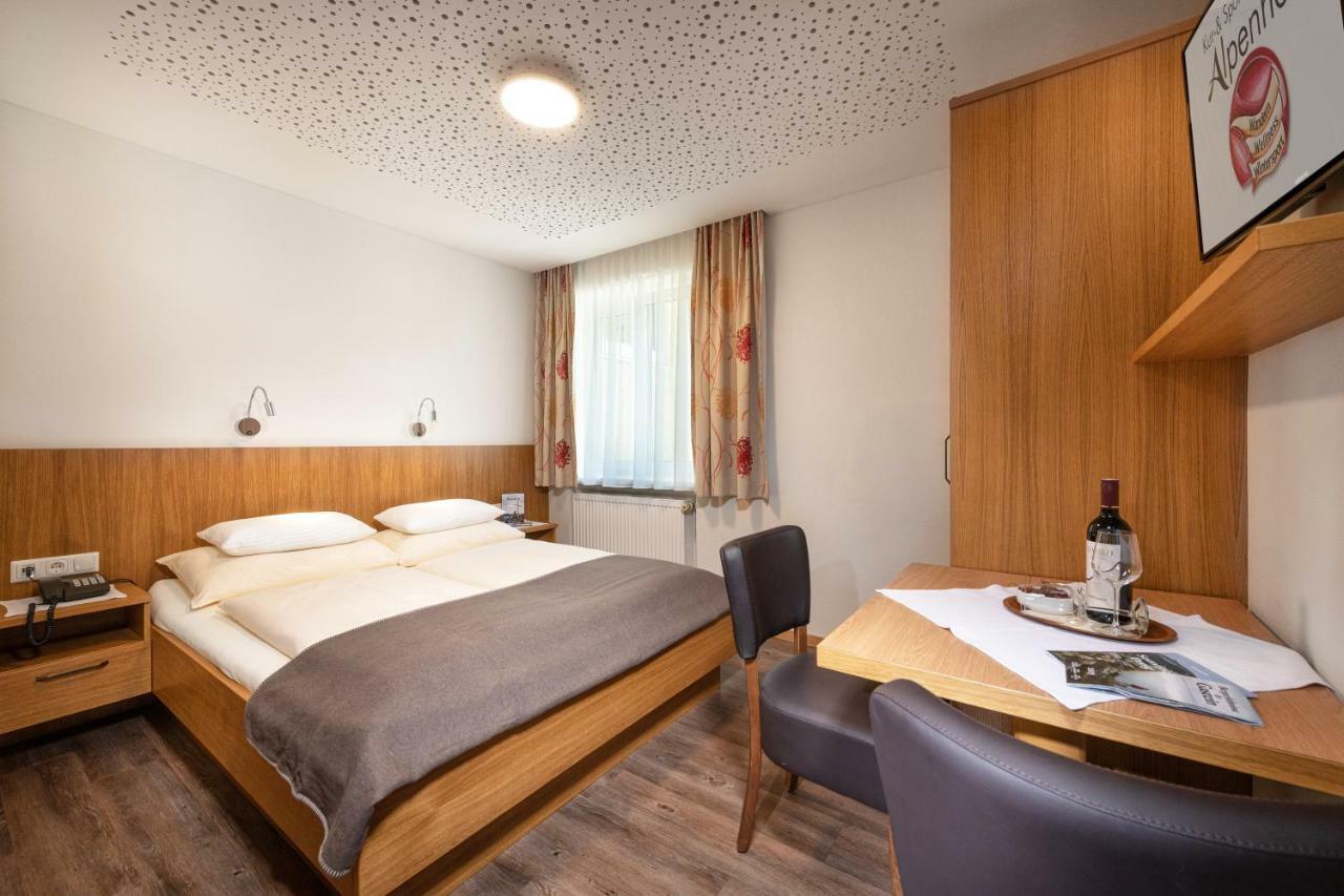 באד הופגסטין Hotel Alpenhof - New Sauna Area מראה חיצוני תמונה